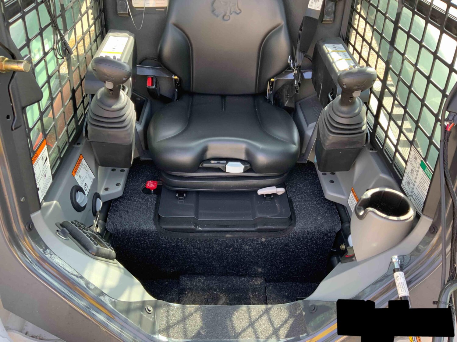 2014 Bobcat T770 (26)