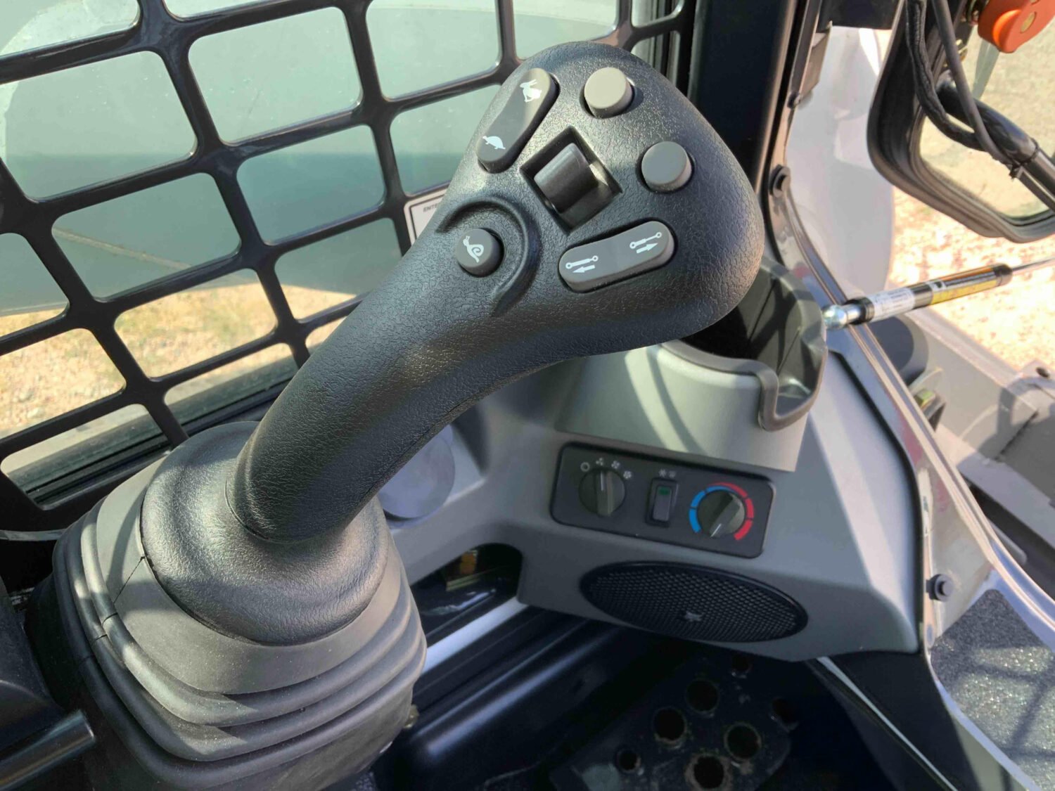 2014 Bobcat T770 (34)