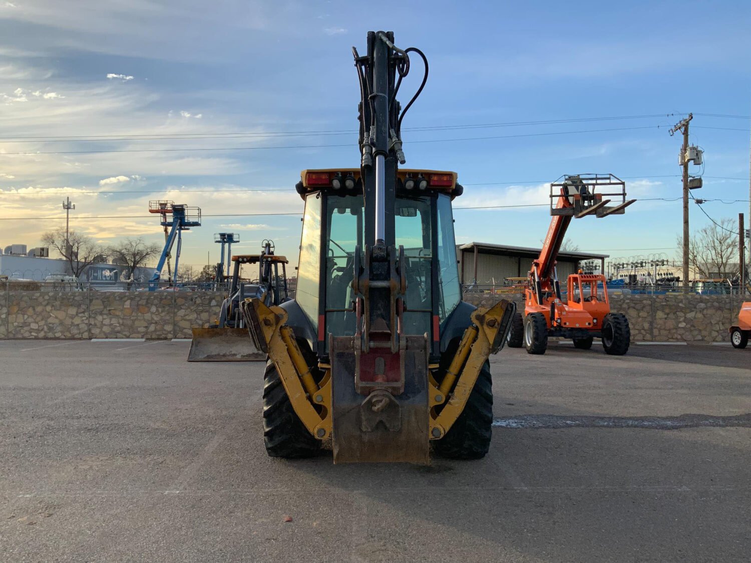 2016 John Deere 310L (6)