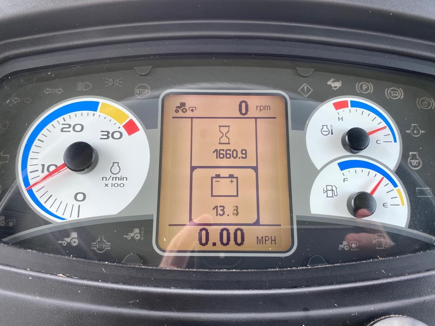 2017 New Holland T4 (109)