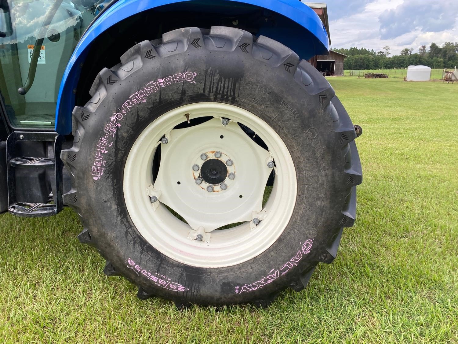 2017 New Holland T4 (68)