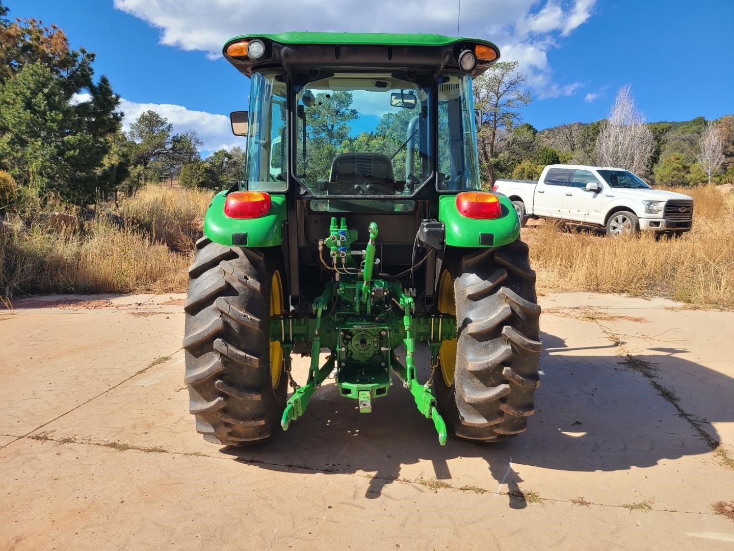 2014 John Deere 5085E (5)