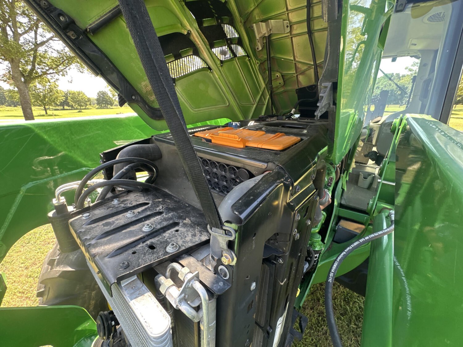 2014 John Deere 6115M (12)