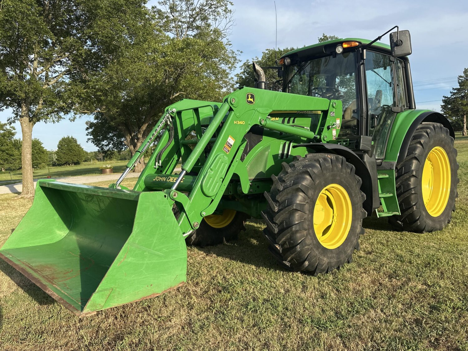 2014 John Deere 6115M