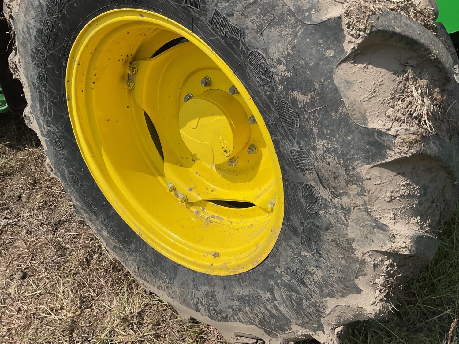 2015 John Deere 6125M (12)