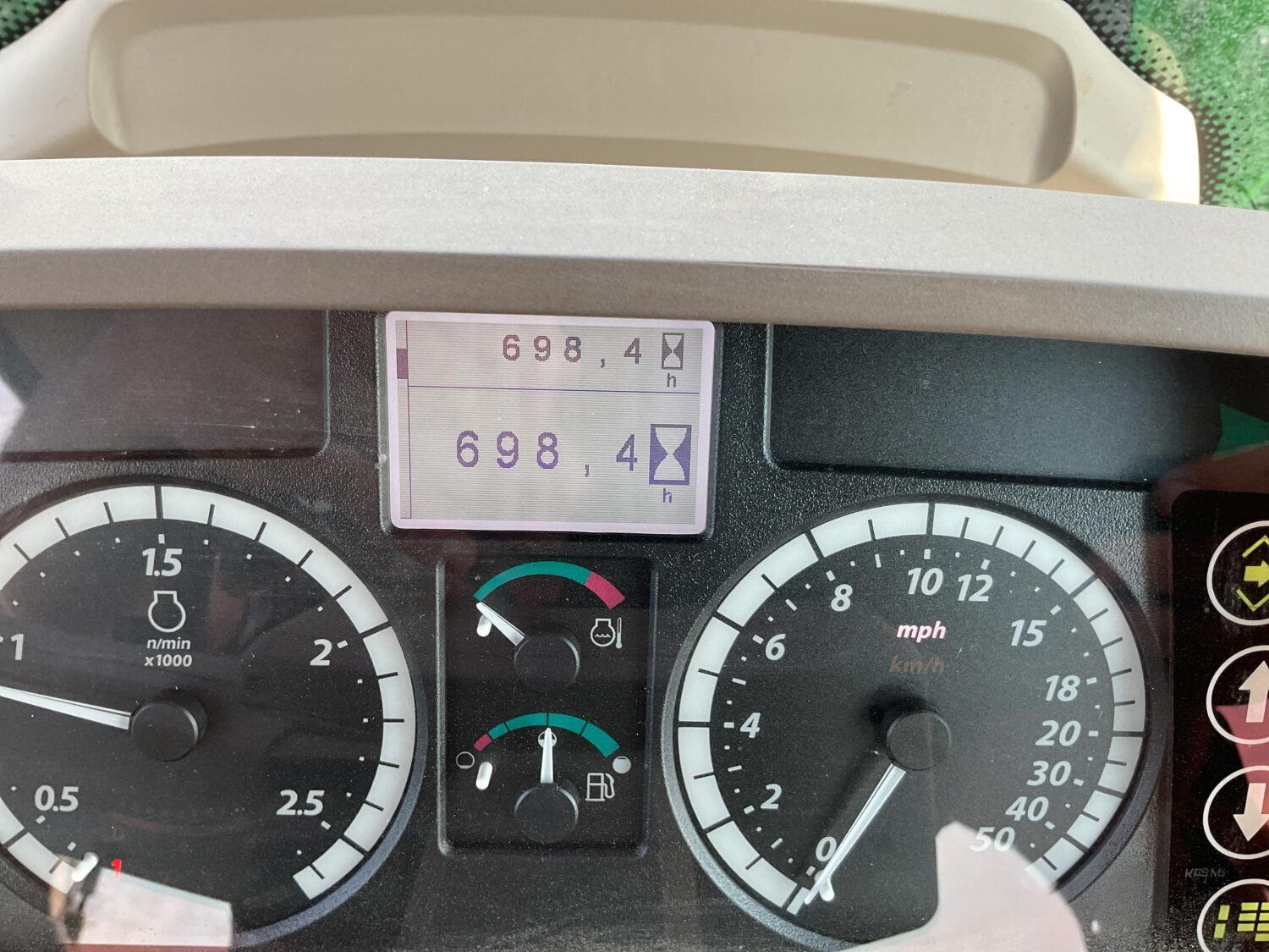 2015 John Deere 6125M (24)