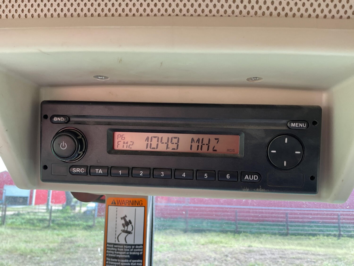 2015 John Deere 6125M (28)