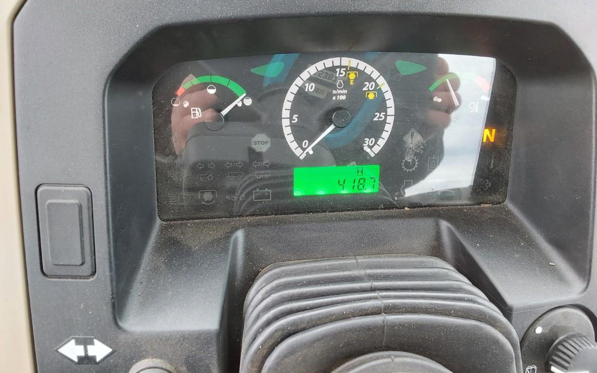 2016 John Deere 5075E (29)