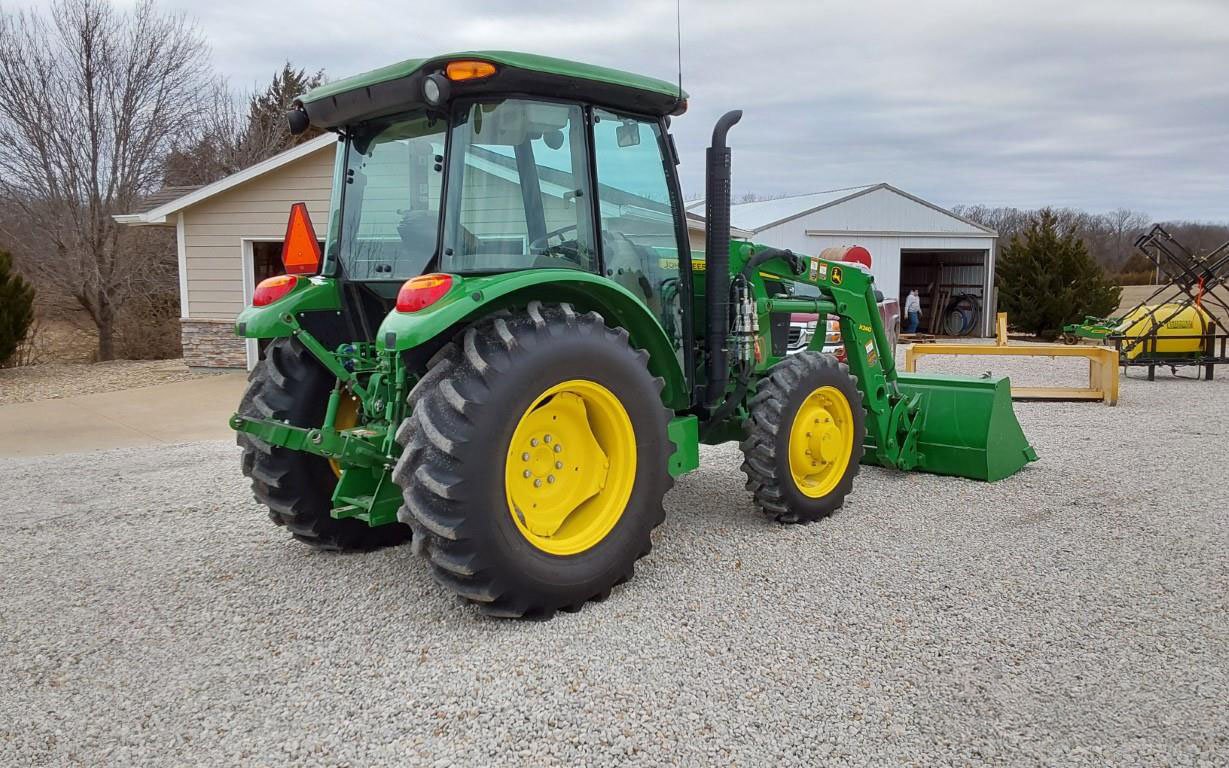2016 John Deere 5075E (3)