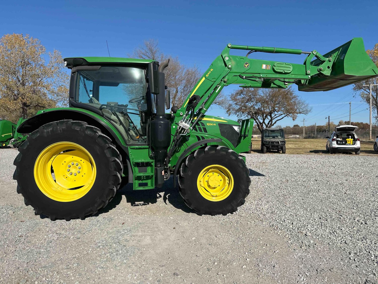 2016 John Deere 6130R (3)