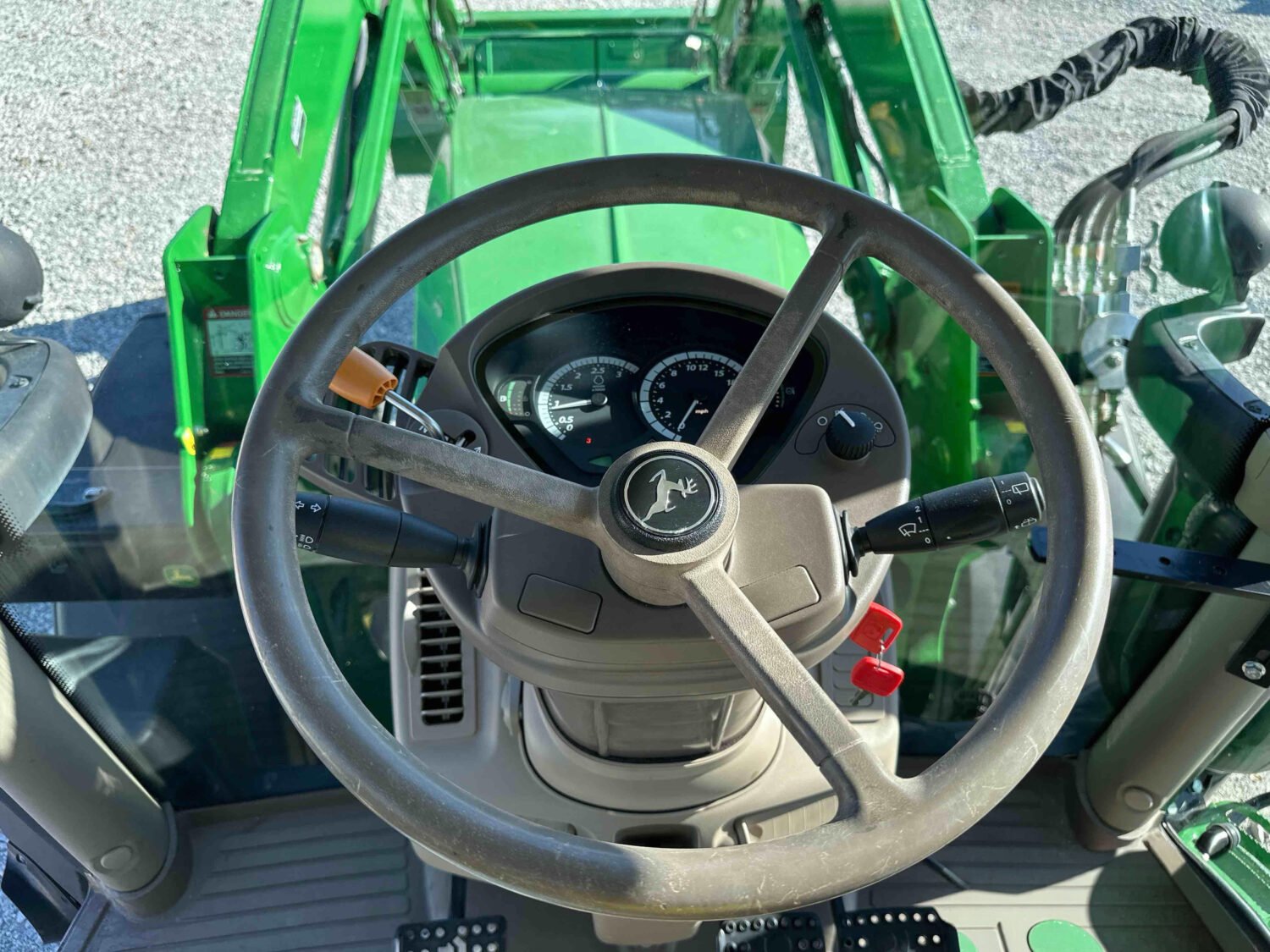2016 John Deere 6130R (44)