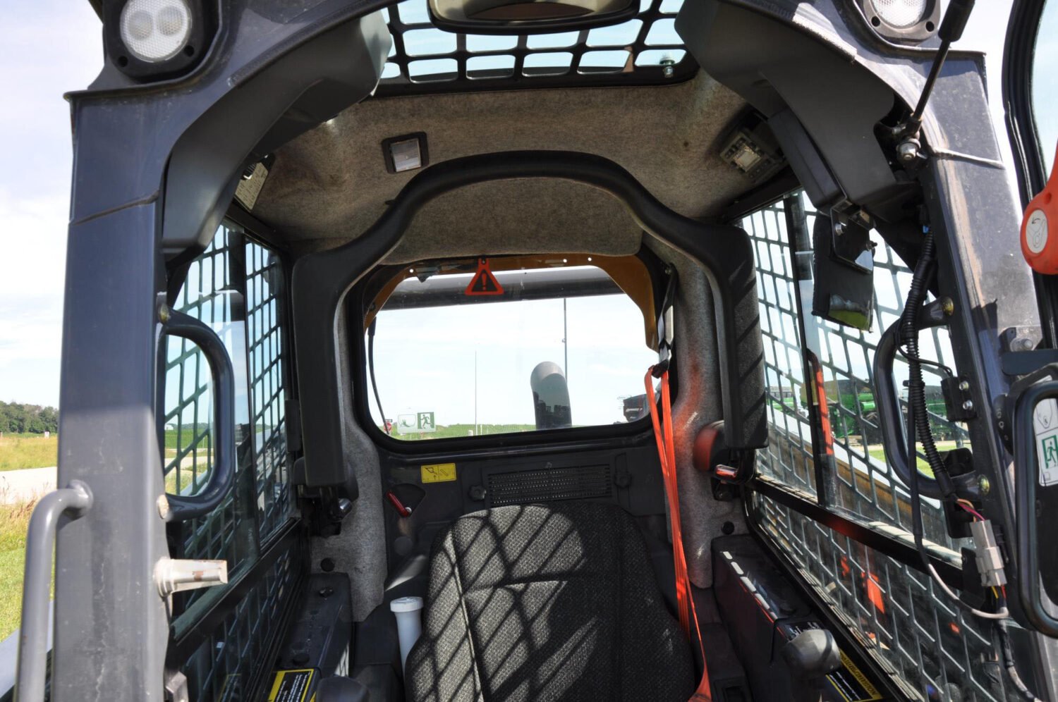 2018 John Deere 333G (17)