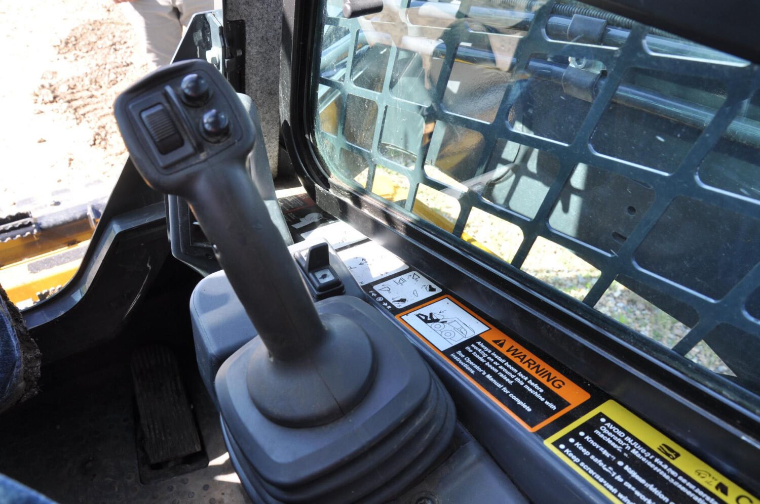 2018 John Deere 333G (19)