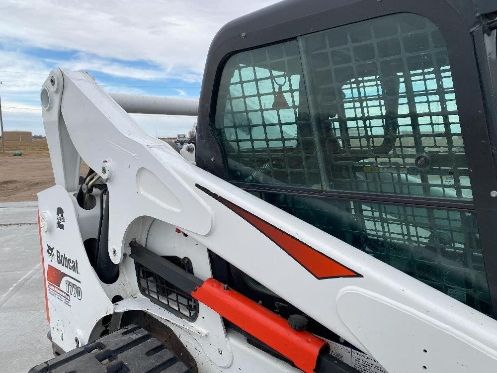 14 2017 Bobcat T770