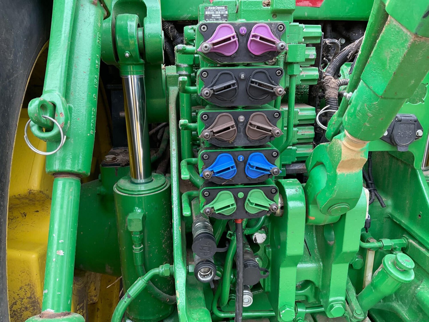 15 2014 John Deere 8345R