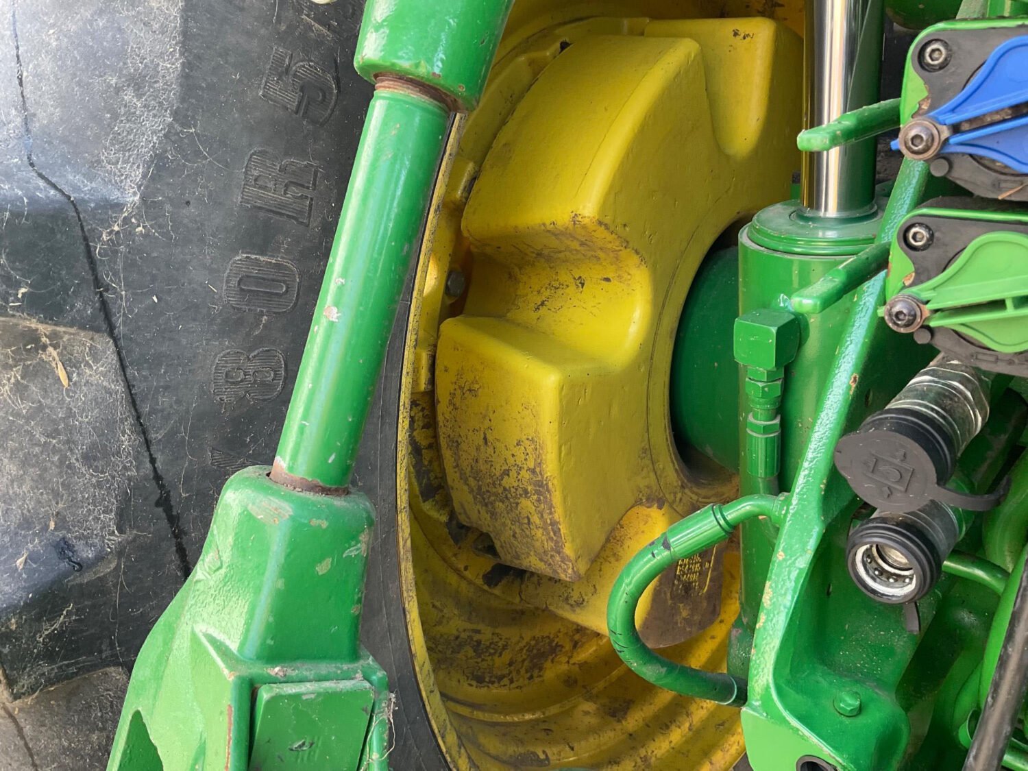 17 2014 John Deere 8345R