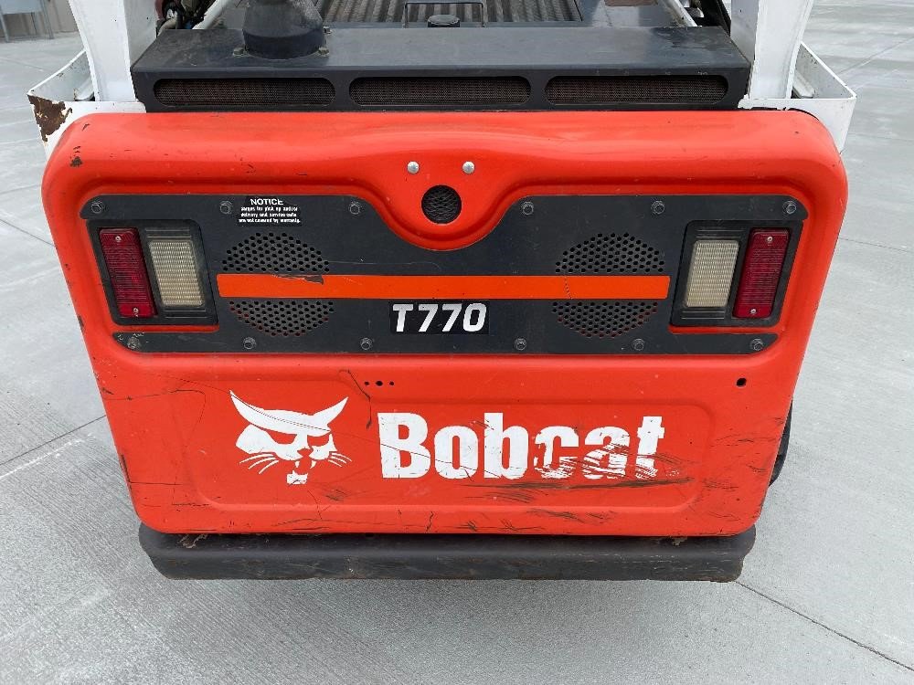 17 2017 Bobcat T770