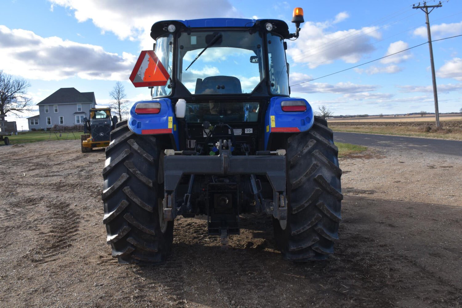 1new-holland-powerstar-110-mfwd-tractor-w-loader-2_327cf73ee0a047faa8fb14768d477e15