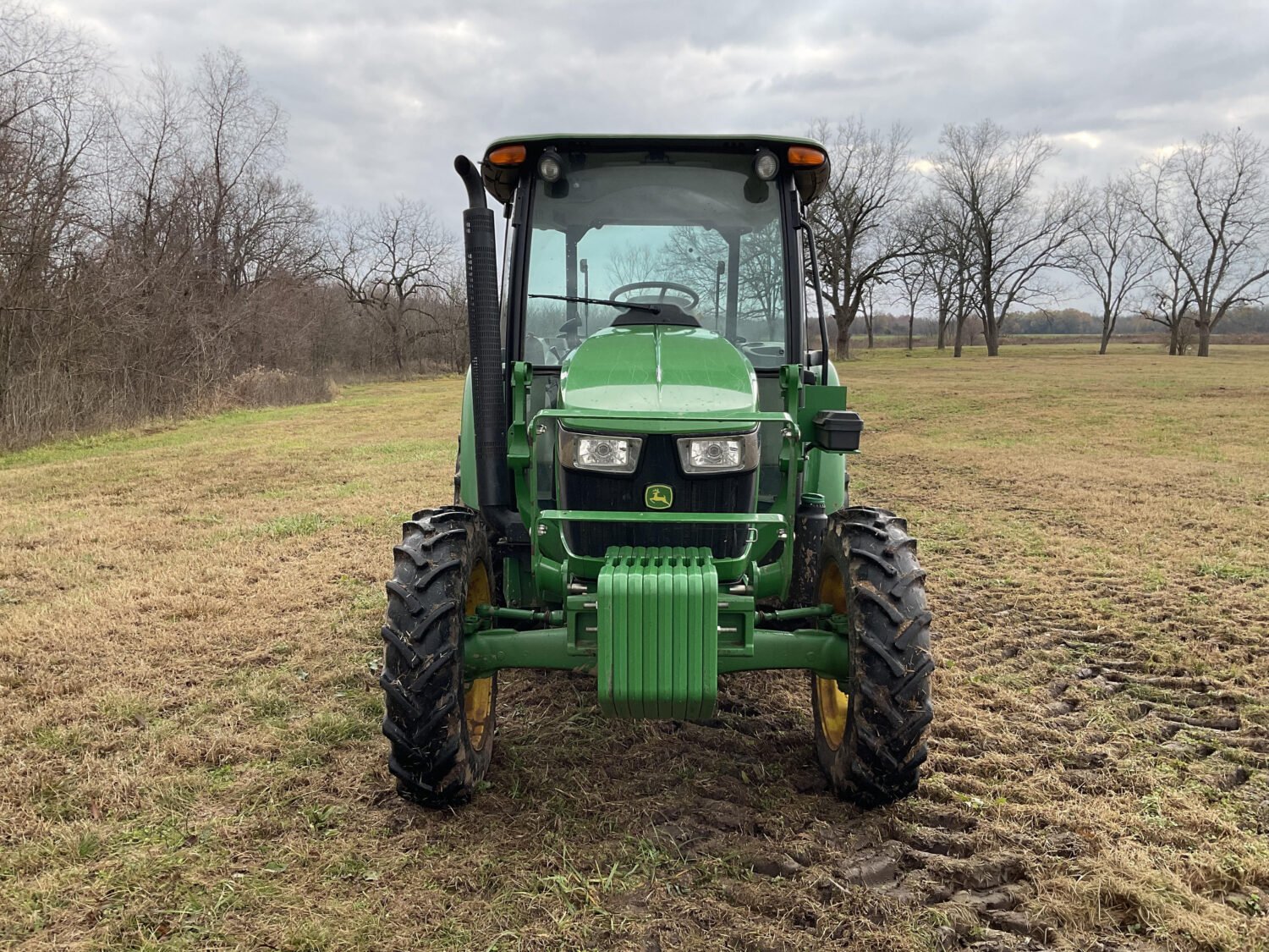 2 2022 John Deere 5065E