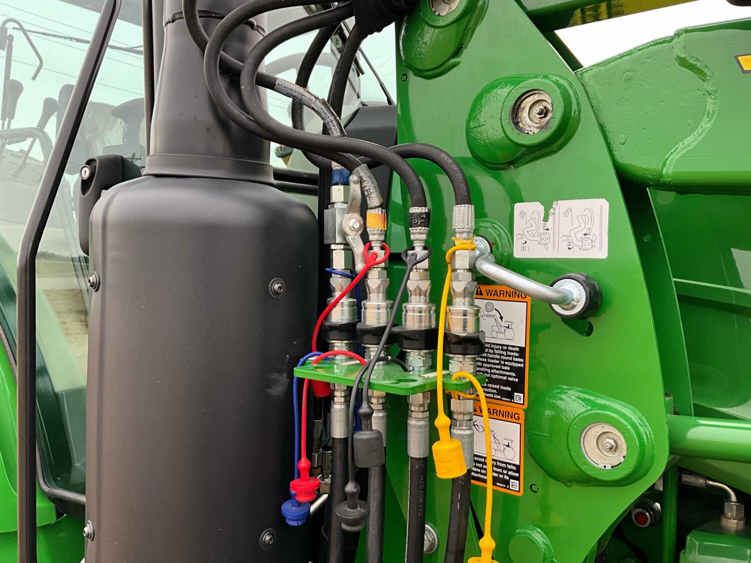 25 2024 John deere 5090E