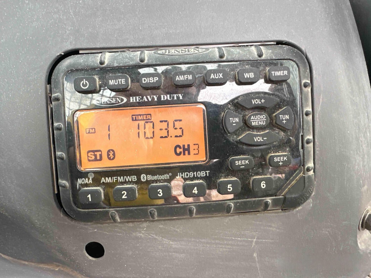 37 2020 Kubota SVL65-2.jpg