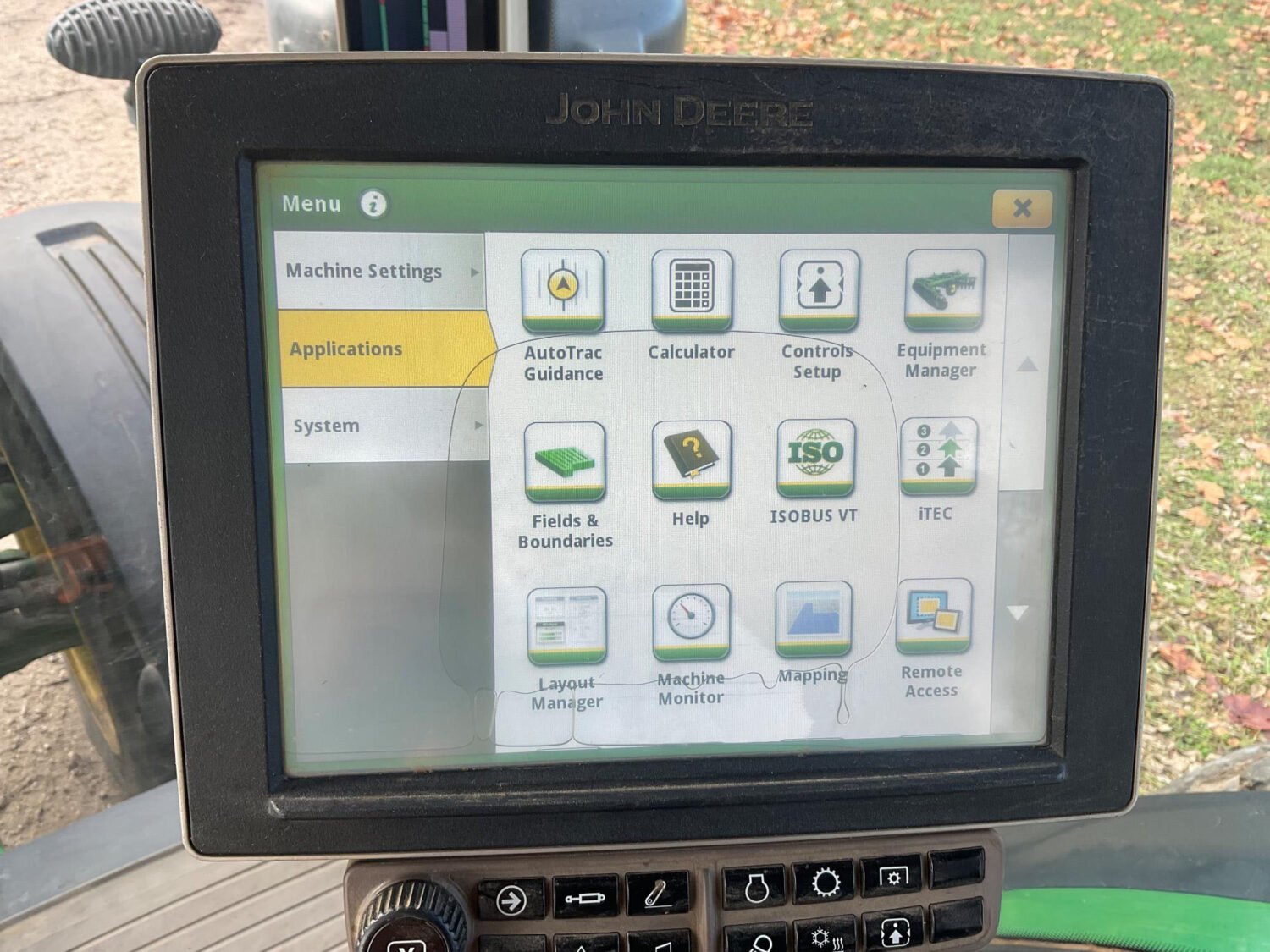 43 2014 John Deere 8345R