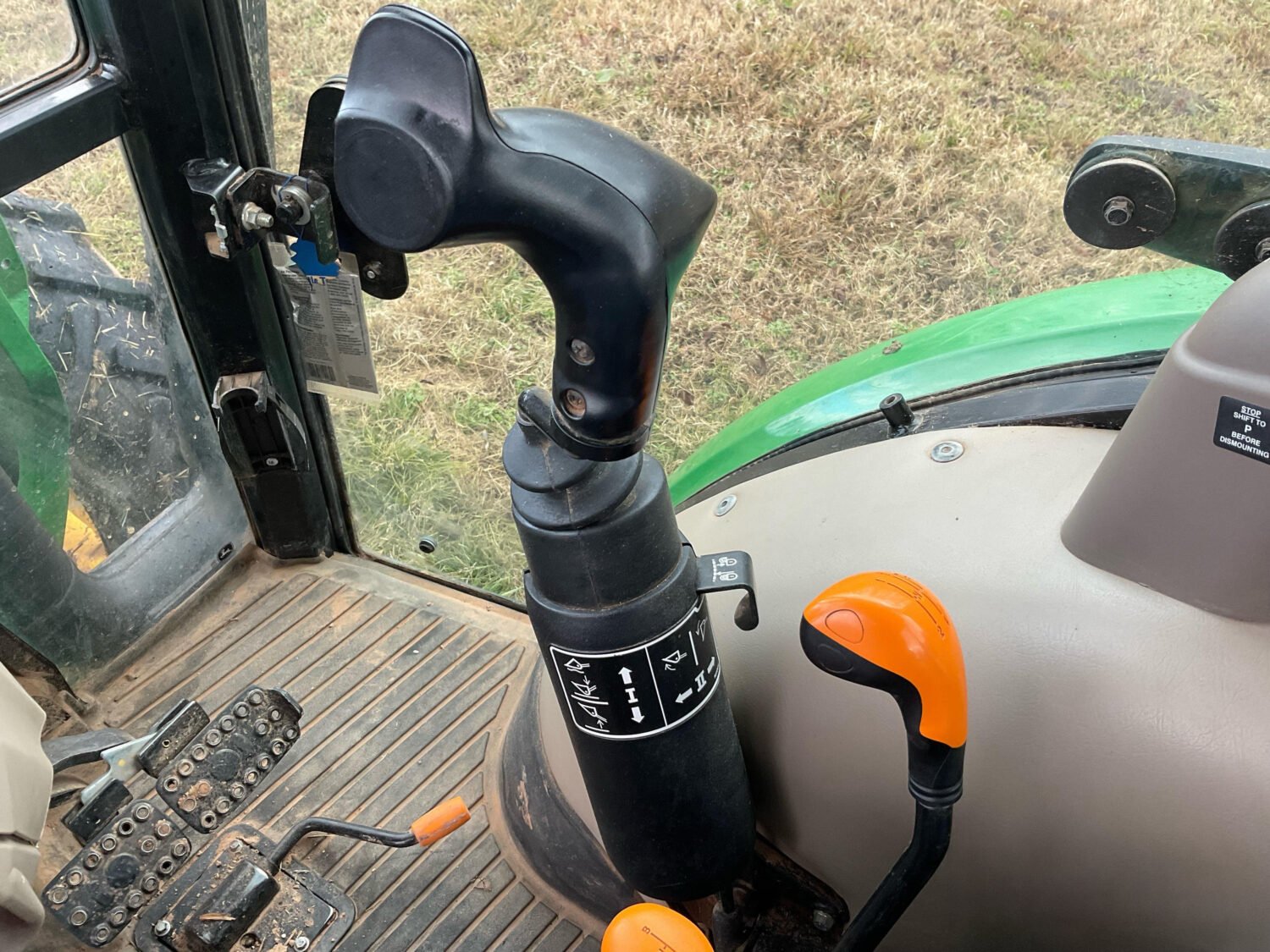 66 2022 John Deere 5065E