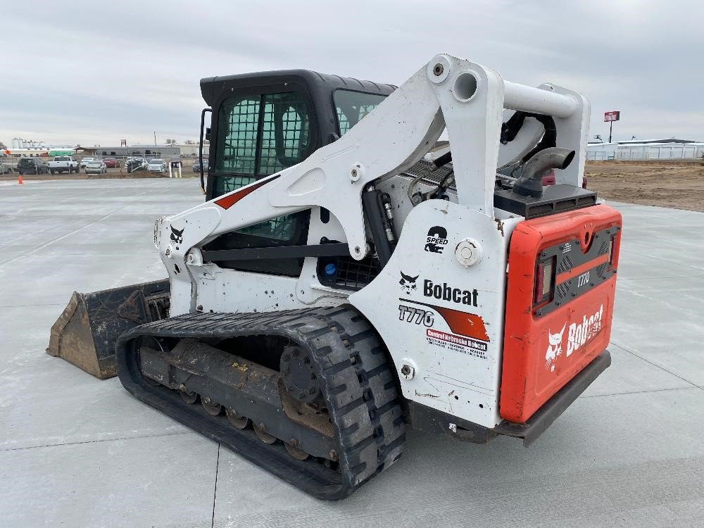 7 2017 Bobcat T770
