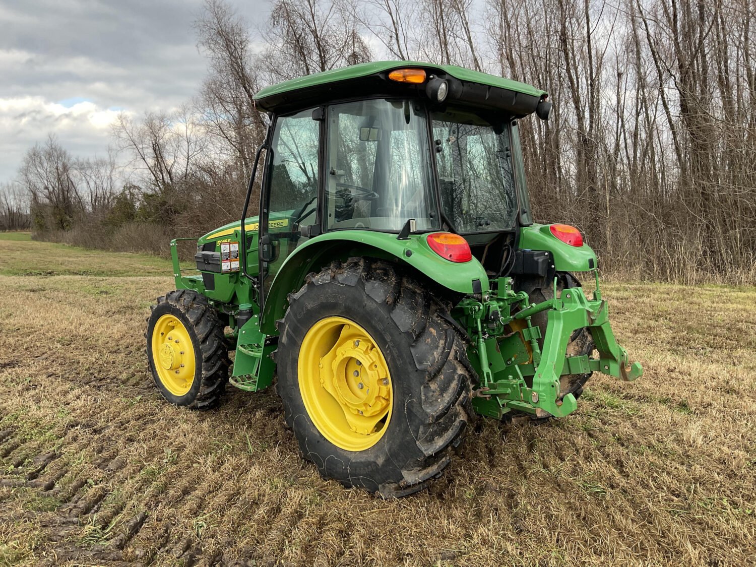 7 2022 John Deere 5065E