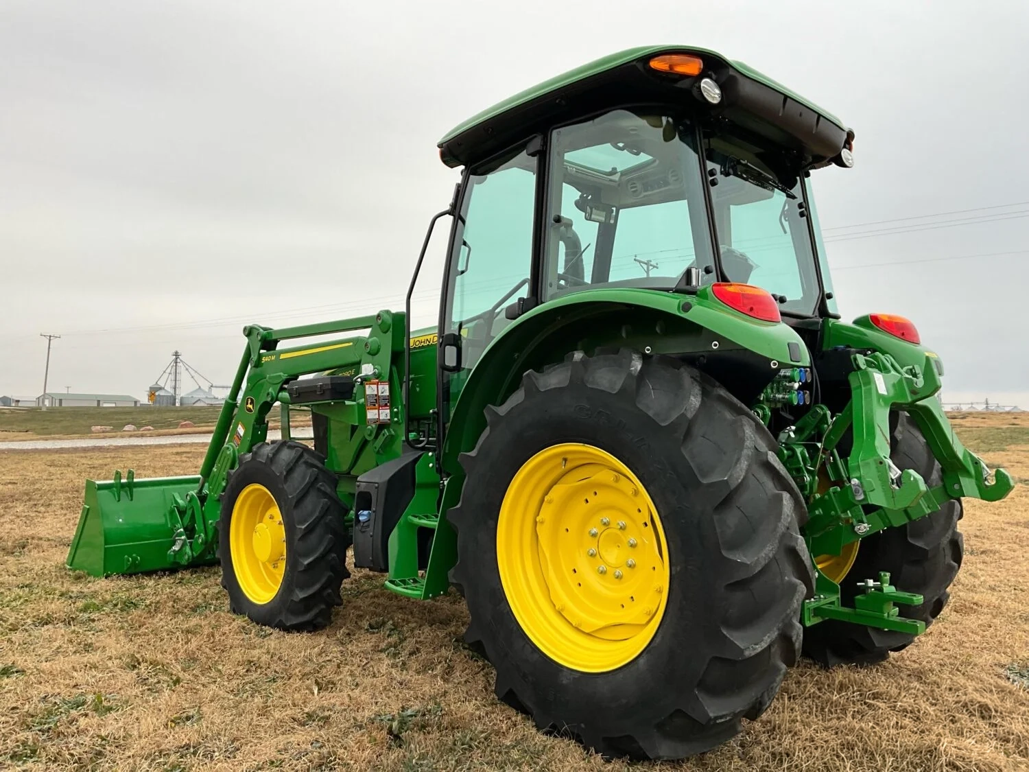 7-2024-John-deere-5090E-1500×1125